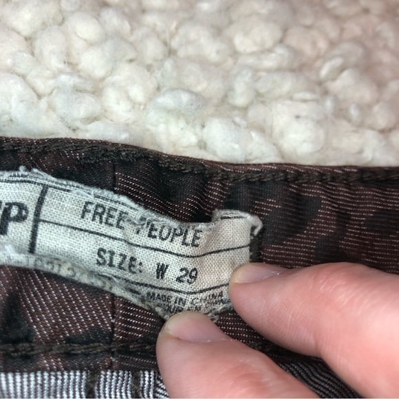 free People Womens Leopard Cheetah Print Stretch Crop Jeans Size 29 Brown 31x25 - Picture 7 of 11